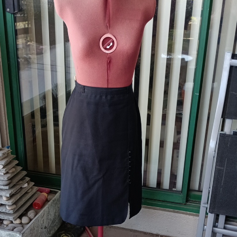 Black Knee-Length Pencil Skirt with Asymmetrical Slit